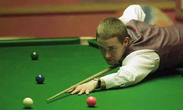 显得薄弱 显得薄弱