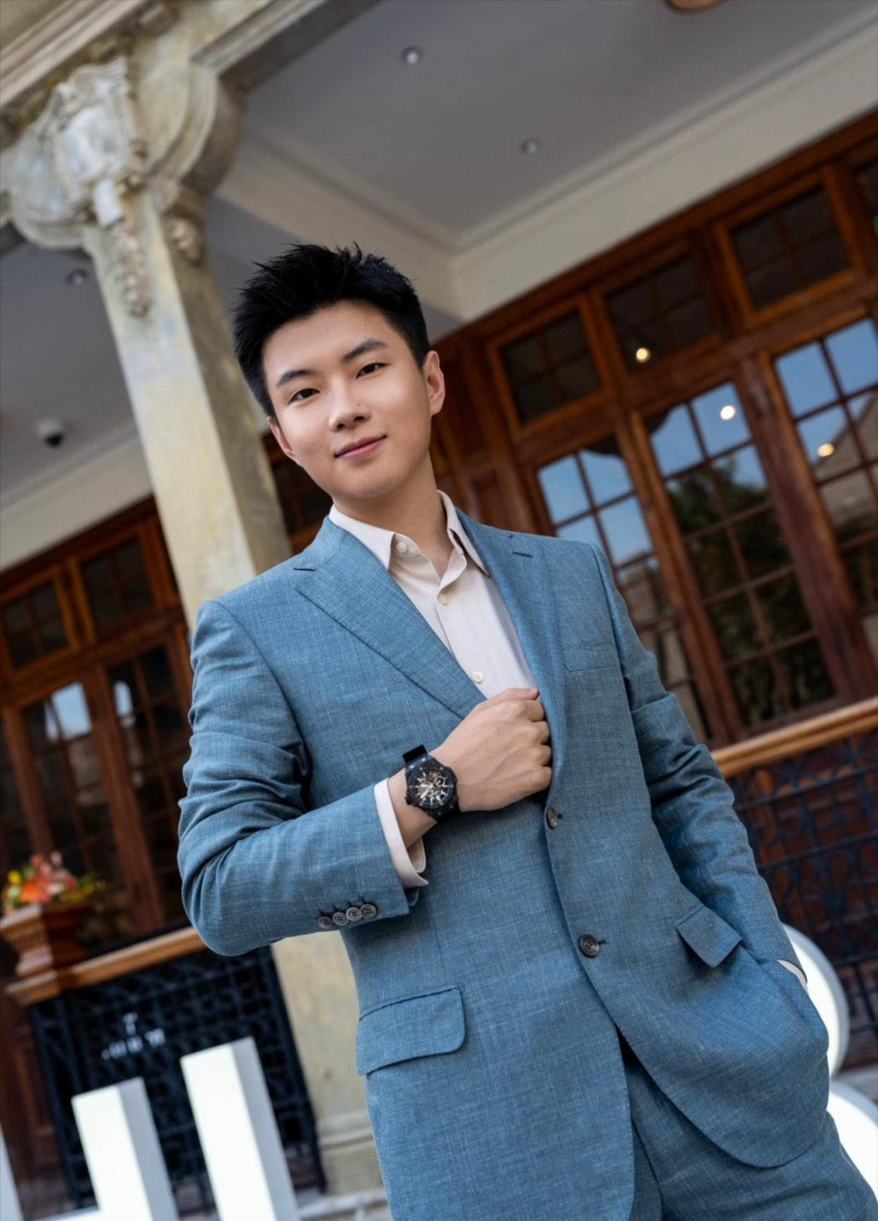 这次他必须 这次他必须