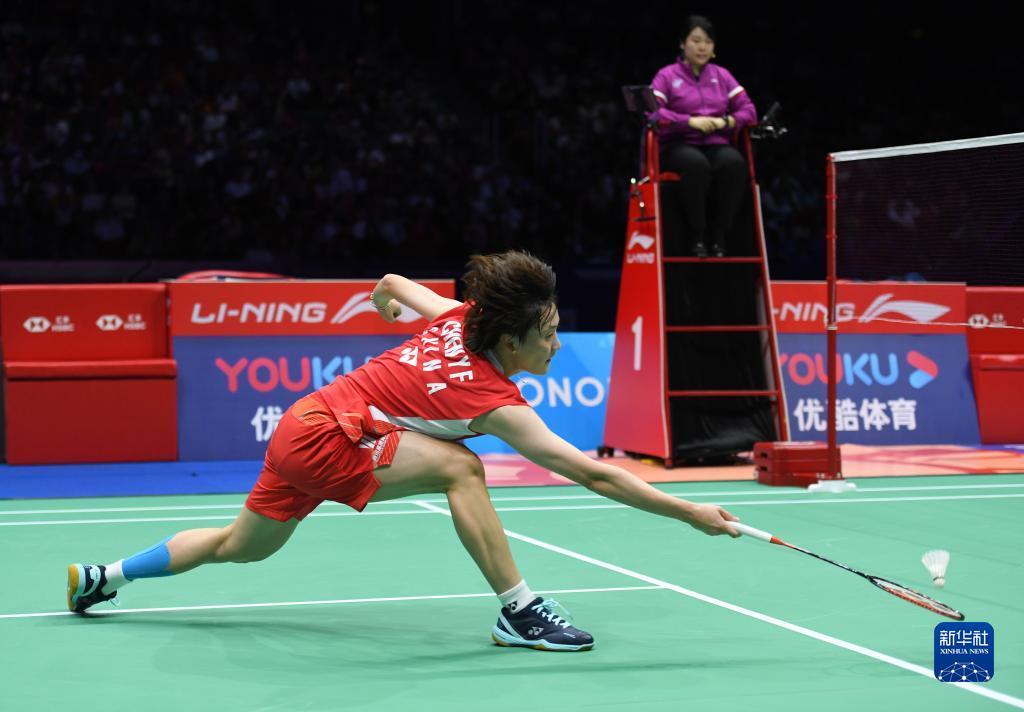 仅让我们看 仅让我们看